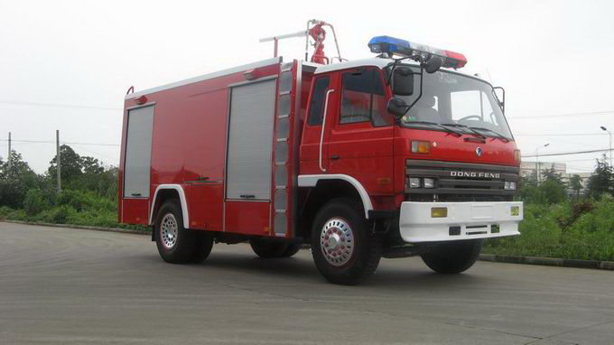 一排半干粉消防車(chē)